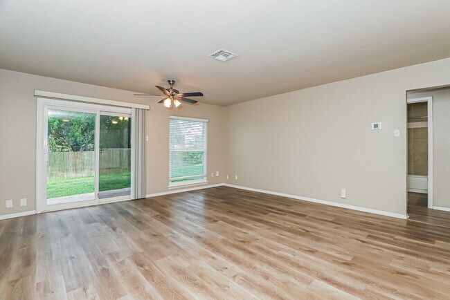 Foto del edificio - 10614 Cherry Laurel