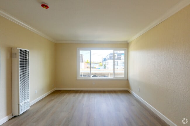 1BR, 1bA - 545SF - Living Room - Latham Court Apartments