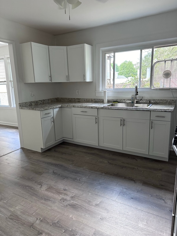 Building Photo - 712 Glen Rd