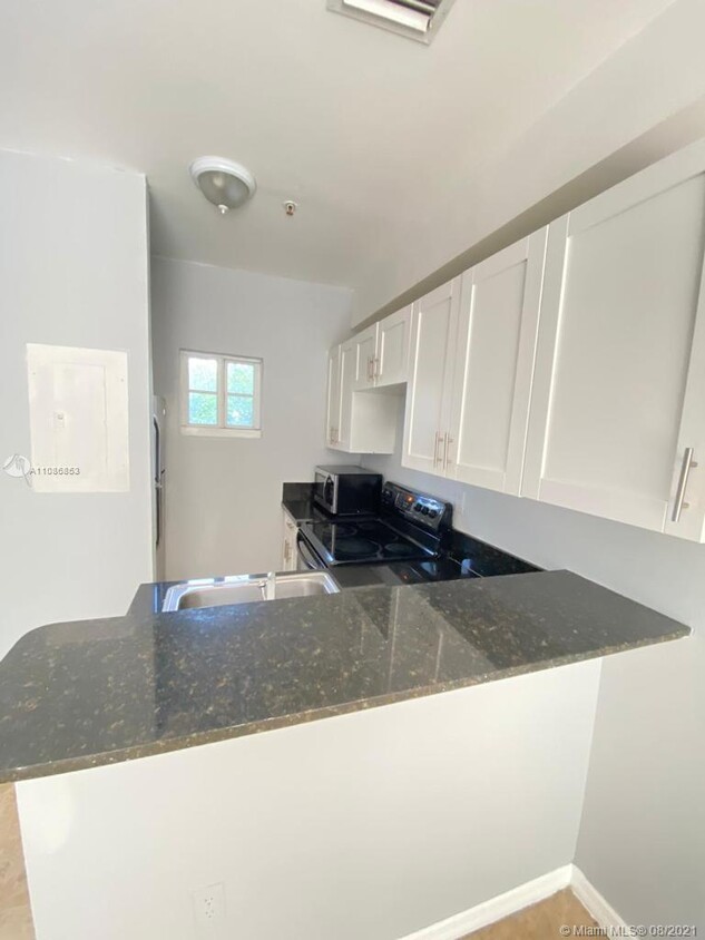 Foto del edificio - 1421 SW 3rd St