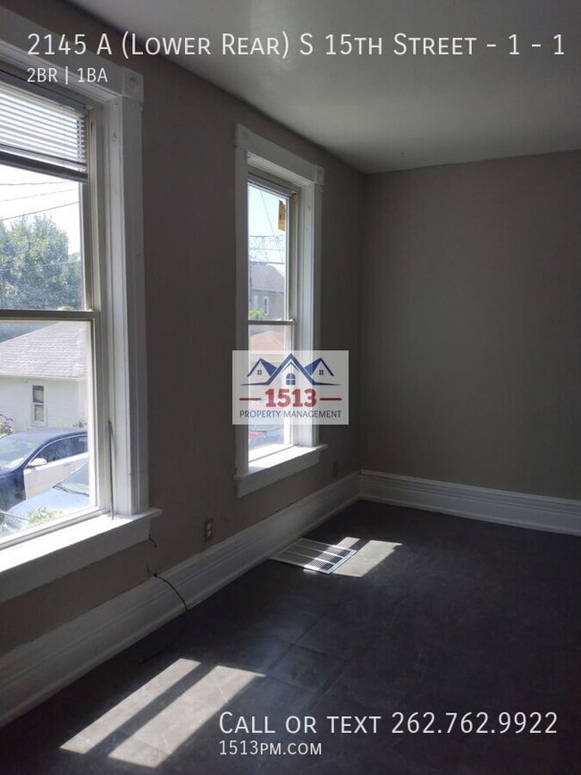 Building Photo - 2145 S 15th St