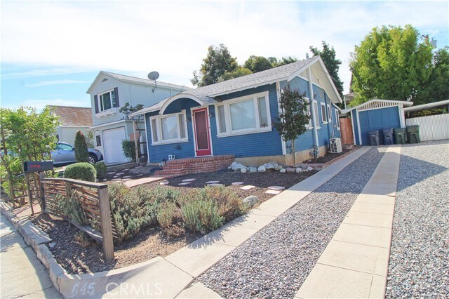 Foto del edificio - 645 Cypress Cir