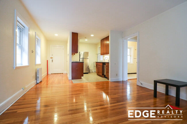 Foto del edificio - 40 Highland Ave
