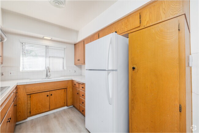 2 habitaciones, 2 baños - 118 m² - Cocina - 2144 W. 182nd St.