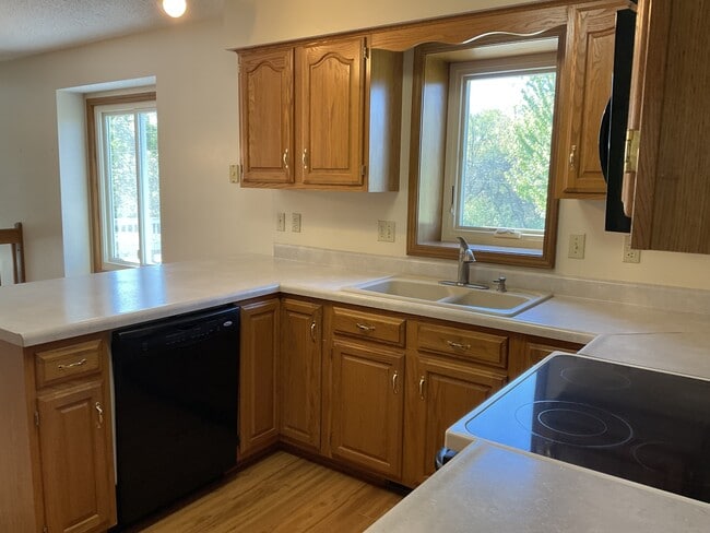 Foto del edificio - 9930 Valley Vista Pl