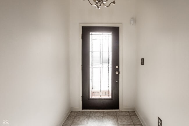 Building Photo - 3394 Roundlake Lane