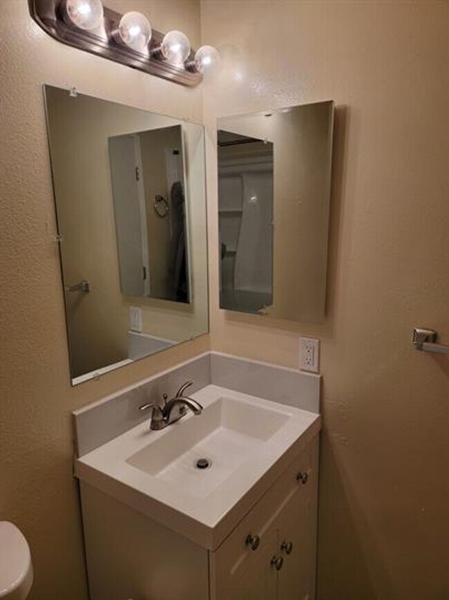 Foto del edificio - 11571 Garnet Way