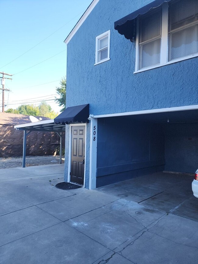 Building Photo - 508 Lottie Ave
