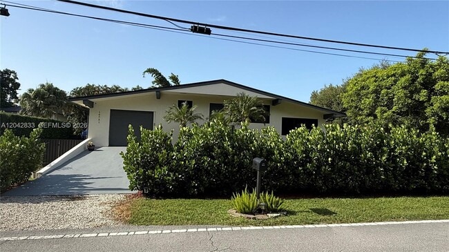 Building Photo - 10751 SW 48th St