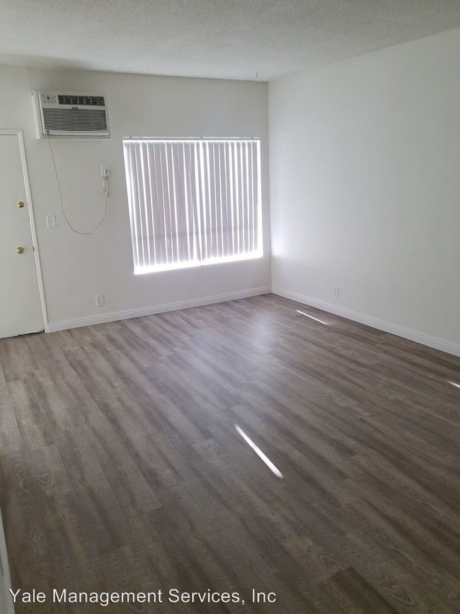 Building Photo - 12550 Burbank Blvd