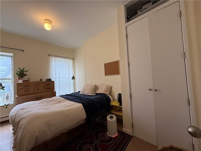 Foto del edificio - 42 Clermont Ave