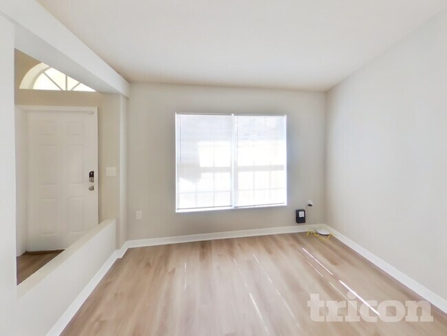 Foto del edificio - 13029 Centennial St