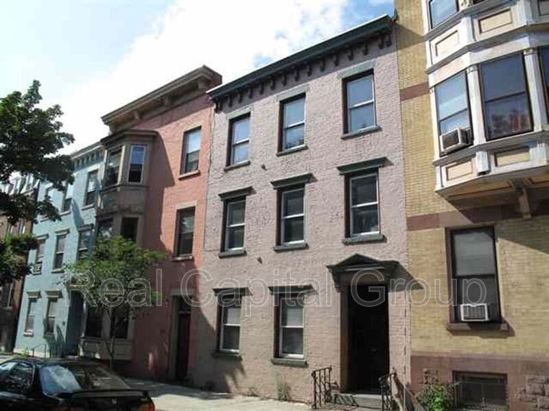 Primary Photo - 398 Madison Ave
