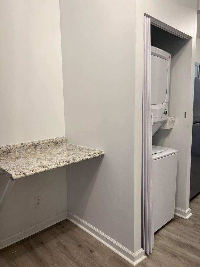 Laundry - 4437 Greene St