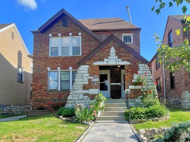 Building Photo - 7104 Tulane Ave