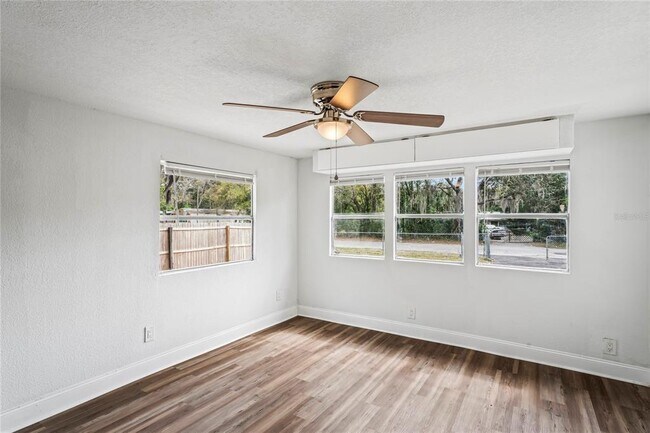 Building Photo - 9325 Kiowa Dr