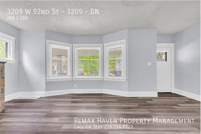 Foto del edificio - 3209 W 92nd St