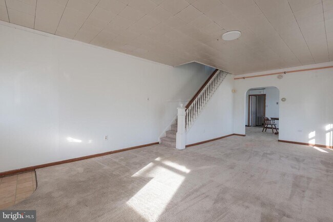 Building Photo - 1003 Yates Ave