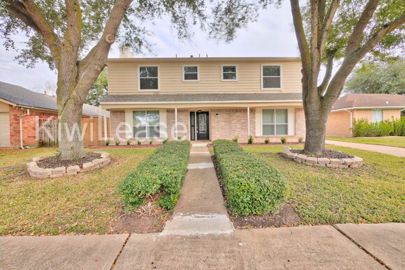 Building Photo - 16330 Sierra Grande Dr
