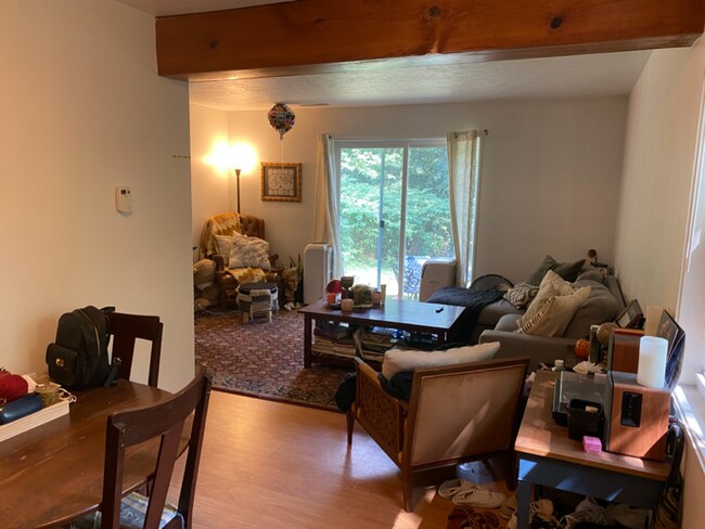 Building Photo - 1009 N Mantua St