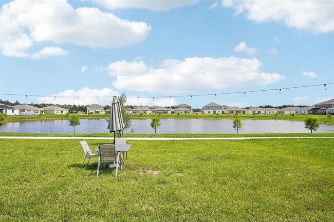 Foto del edificio - 4834 Edensbridge Ln
