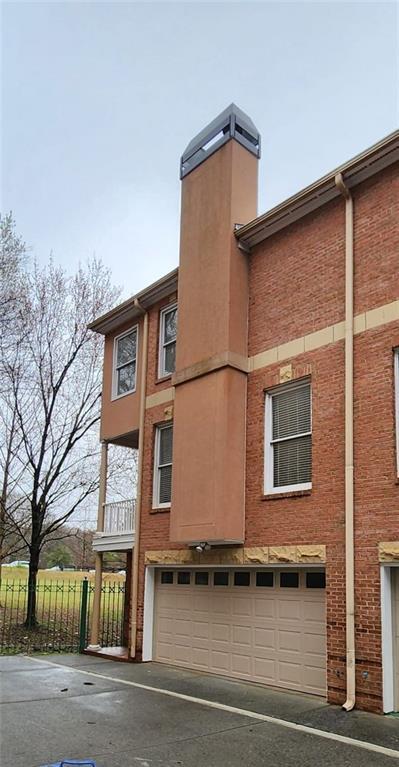 Foto del edificio - 687 Bonaventure Ave NE