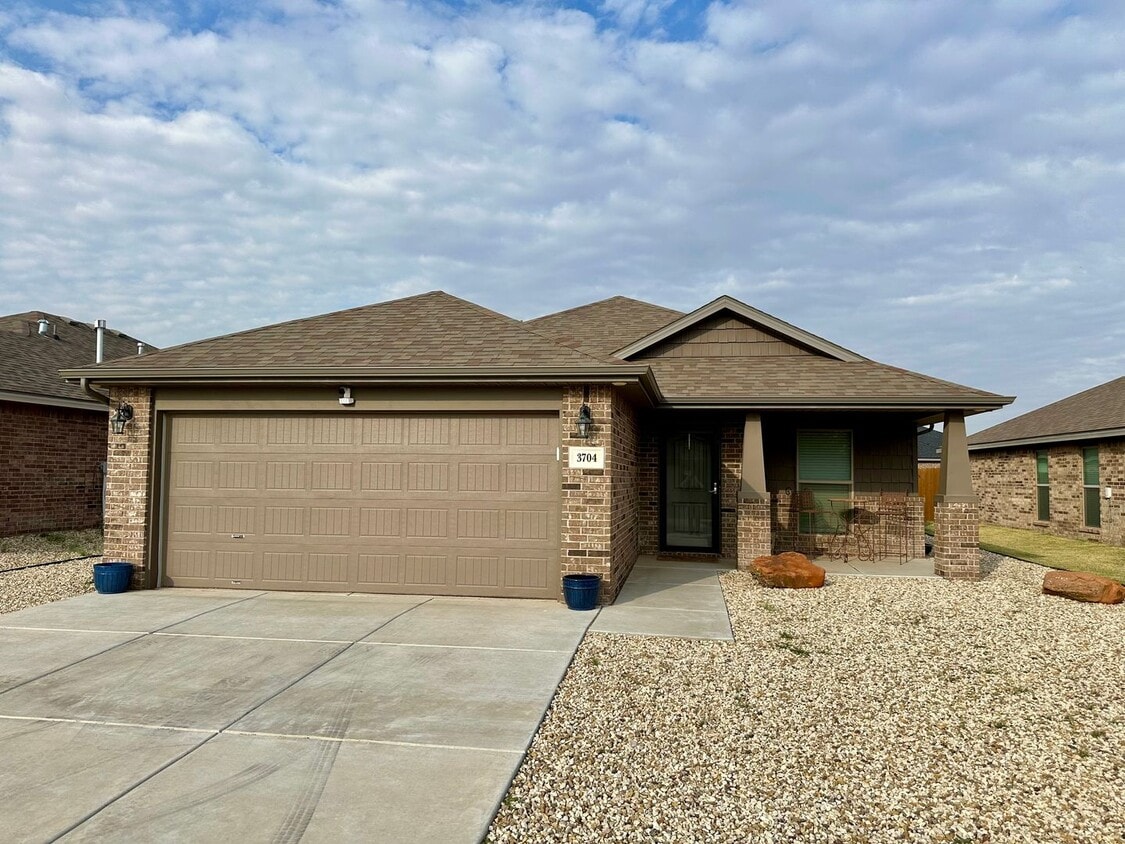 Primary Photo - Furnished Rental - Minimum of 30 day stay