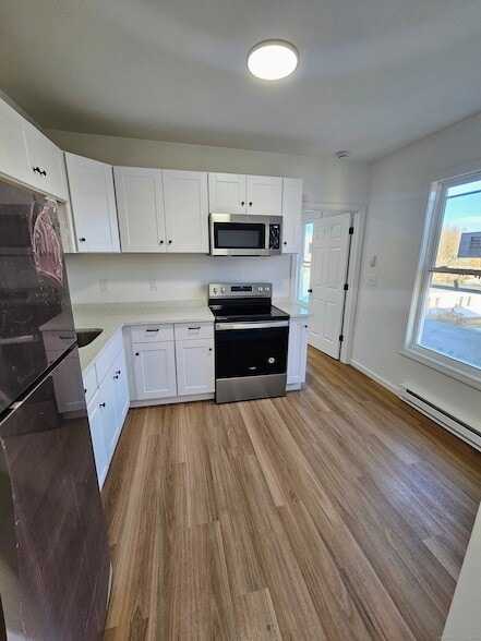 Building Photo - 1153 Main St