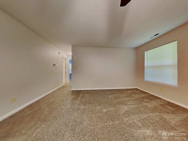 Foto del edificio - 6346 Cradle River Dr