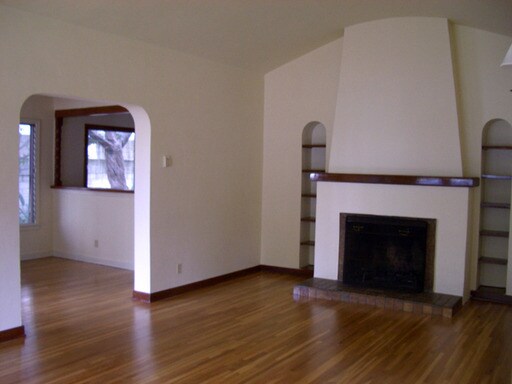Building Photo - 4450 Avocado St
