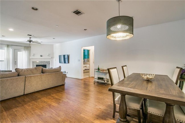 Foto del edificio - 3116 Rosedale Ave
