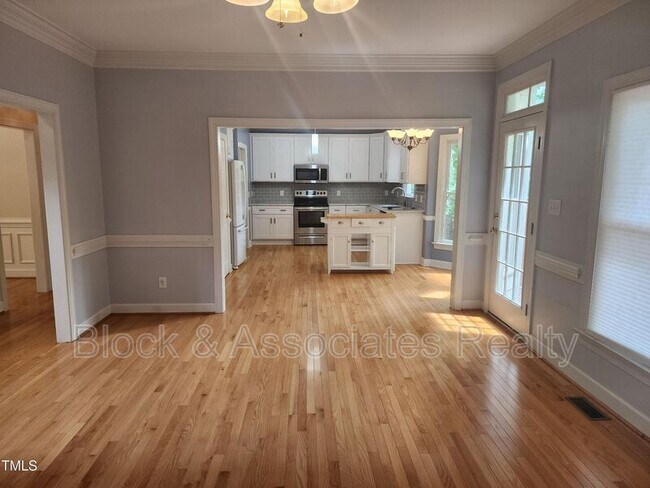 Photo - 325 Hogans Valley Way House