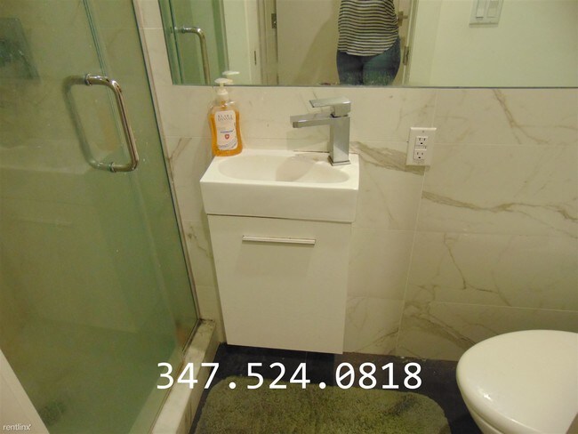 Foto del edificio - 2 br, 2 bath  - 810 Flushing Ave 4B
