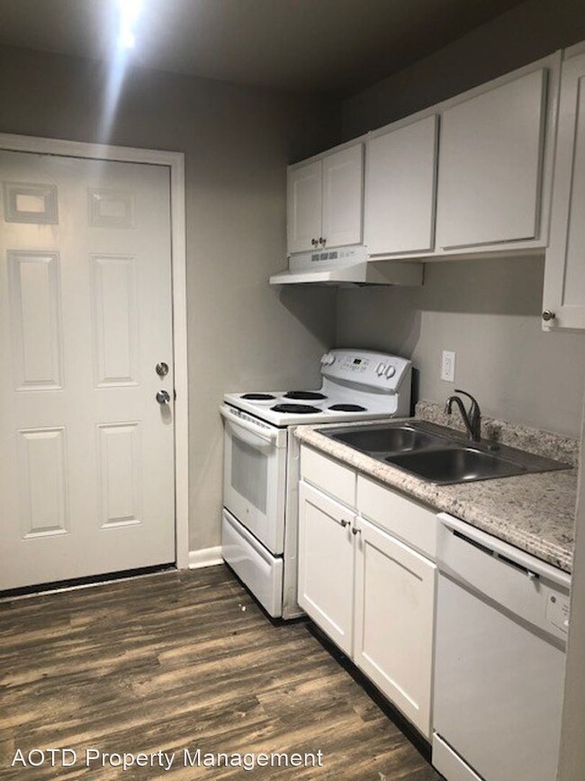 Foto del edificio - 2125 Jackson Bluff Rd