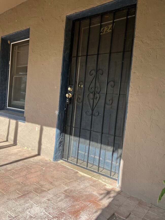 Foto del edificio - 424 S Fremont Ave