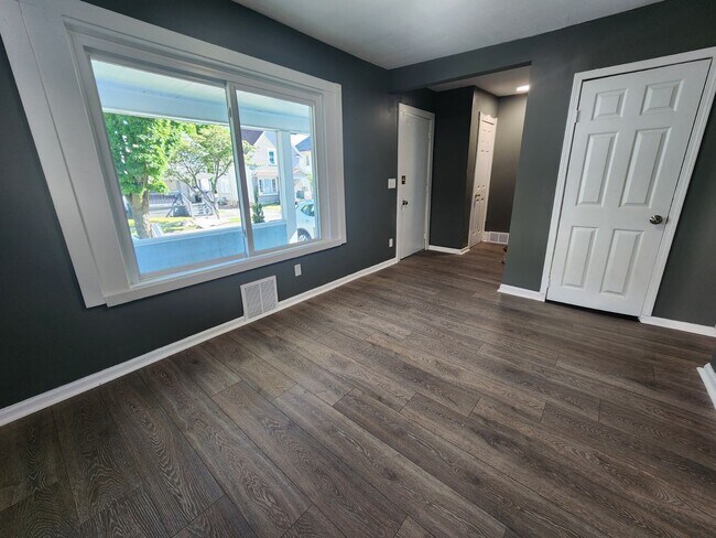 Foto del edificio - Two Bedroom Single Family Home!