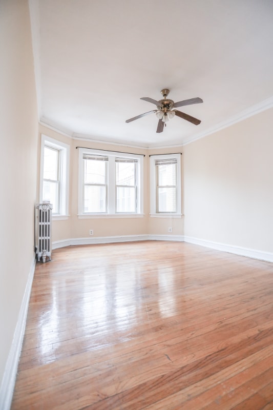 Primary Photo - 3950 W Roscoe St