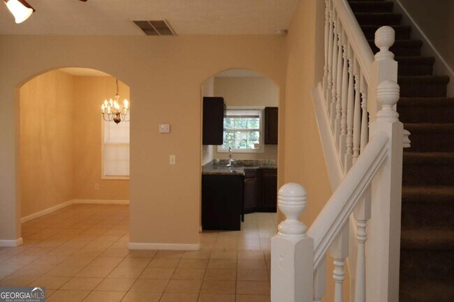 Foto del edificio - 176 Rivergate Ct