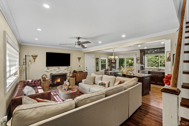 Foto del edificio - 110 Topland Rd