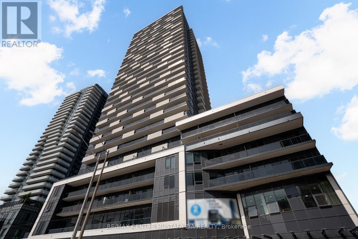 Primary Photo - 5105-5105 Hurontario St
