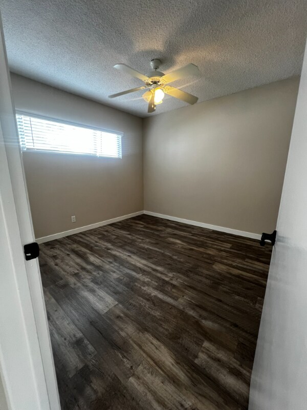 Foto del edificio - 5323 Ruby St