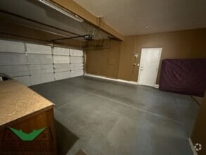 Building Photo - 697 Bourn Dr