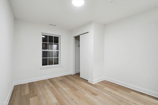 Foto del edificio - 4 br, 2 bath Duplex - 1833 N 18TH ST Unit 102