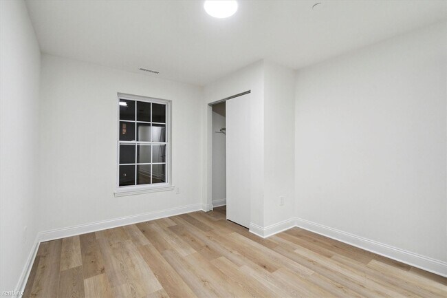 Foto del edificio - 4 br, 2 bath Duplex - 1833 N 18TH ST Unit B