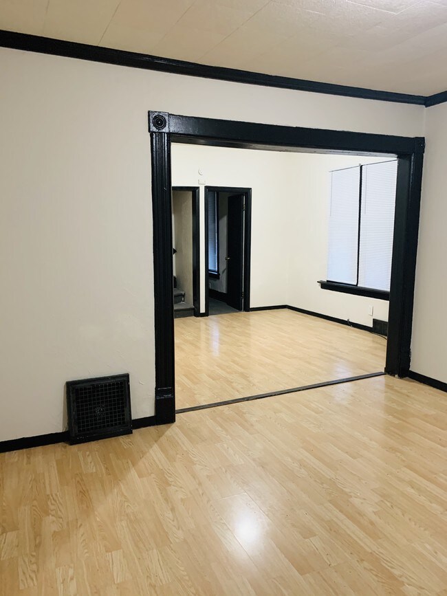 Foto del edificio - 1214 63rd St