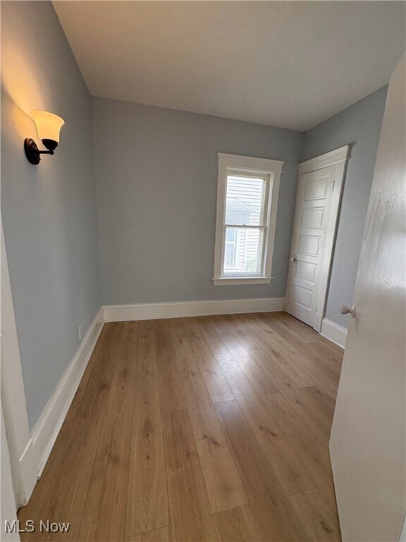 Foto del edificio - 946 E 79th St