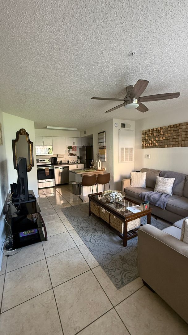 Foto del edificio - Charming 1bed 1bath Condo in Kissimmee