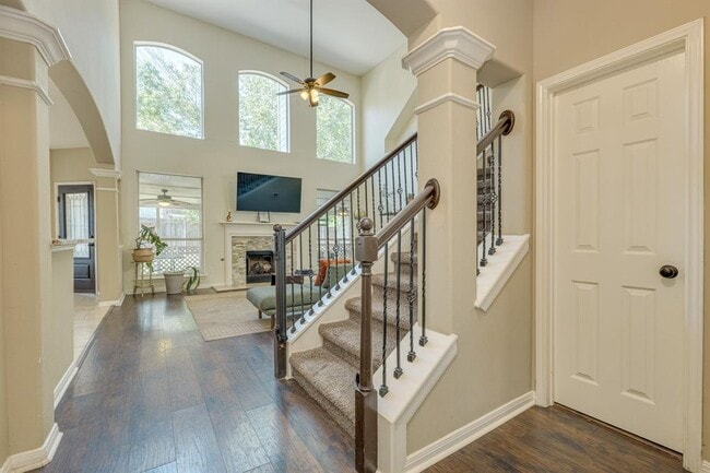 Building Photo - 6713 Kilt Ct