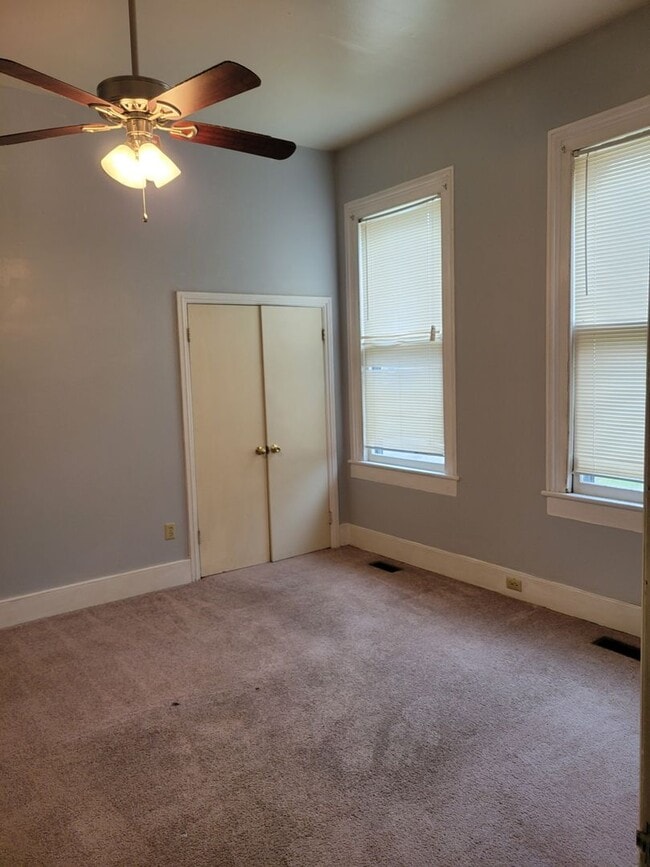 Foto del edificio - Large 4 bed 2 bath home near VSU