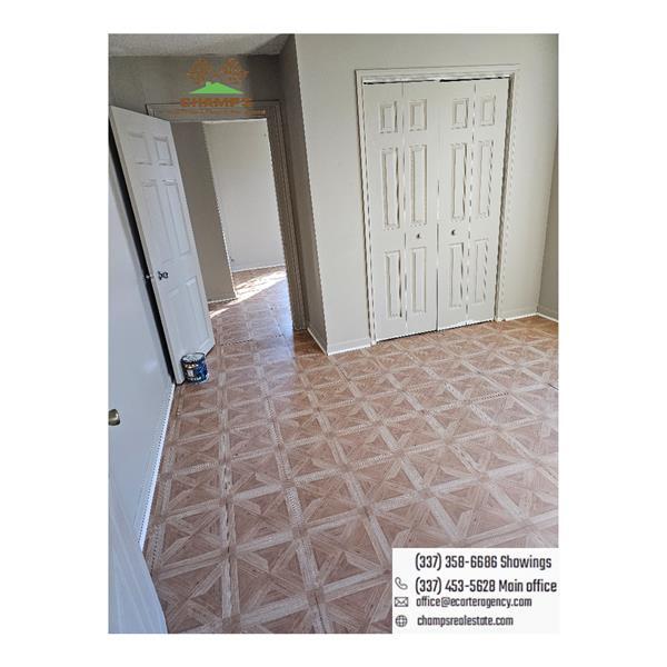 Foto del edificio - 1232 S Railroad Ave